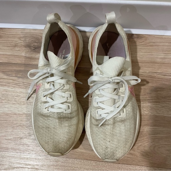Nike React Infinity Running Shoes - Picture 5 of 8